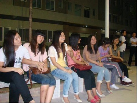 【煒林納動(dòng)態(tài)】“煒林納——雄塑”友誼籃球賽