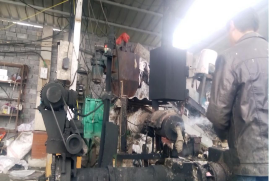 【煒林納】山東一廢舊塑料顆粒非法加工點被關停