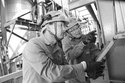 【煒林納】齊魯石化塑料廠攻克技術難題